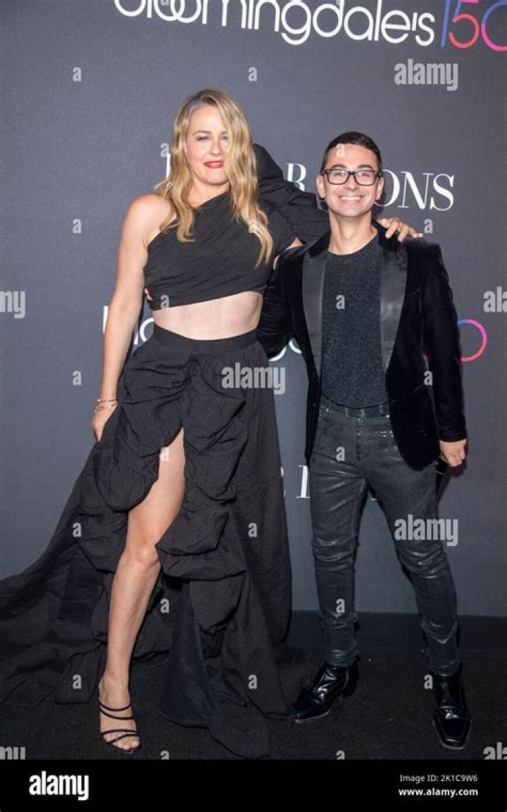 Alicia Silverstone At Harper&rsquo;s Bazaar Icons Party