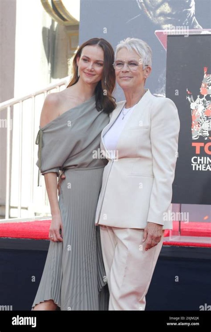 Andi Matichak and Jamie Lee Curtis