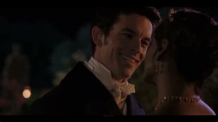 Anthony & Kate Kiss