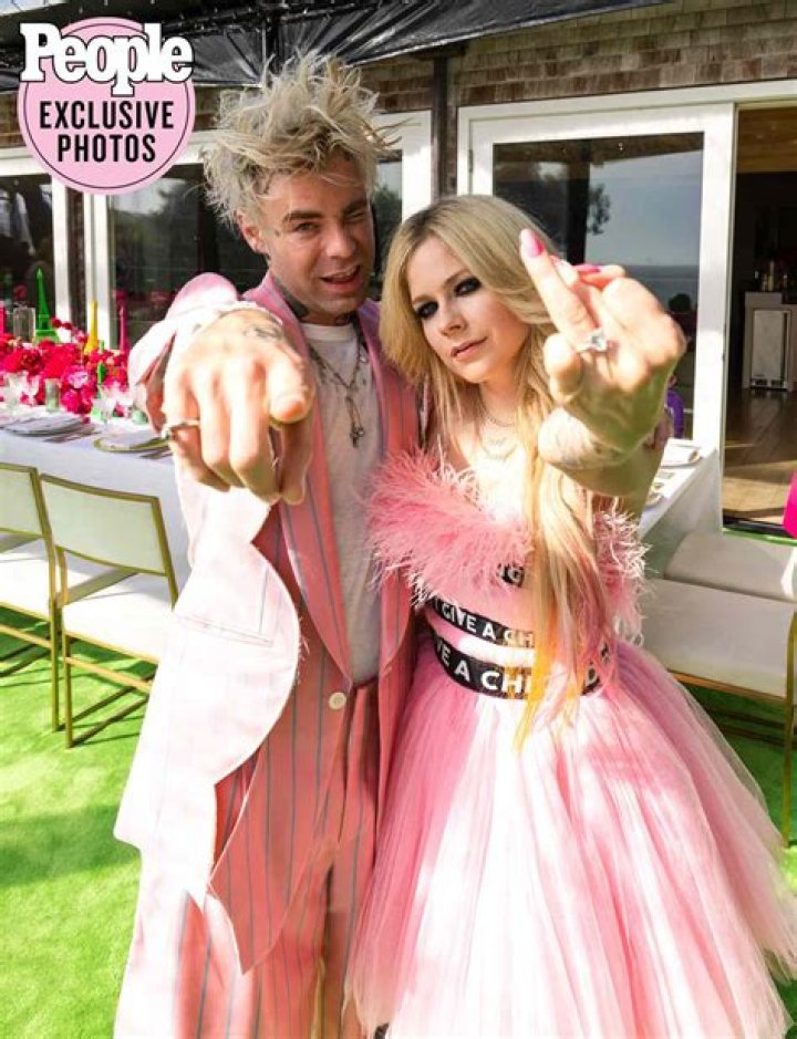 Avril Lavigne, Mod Sun