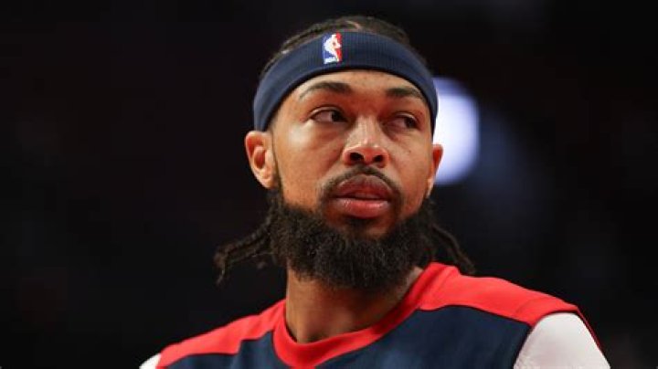 Brandon Ingram Does Charity Work In Los Angeles