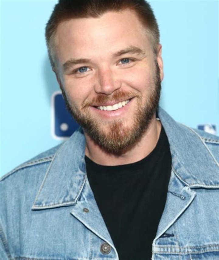 Brett Davern Brett Davern