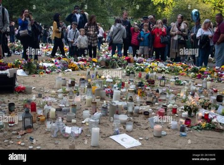 Candles and floral tributes Aftermath of Paris terror attack, London, Britain - 15 Nov 2015