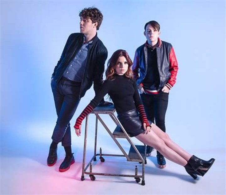 Echosmith Looks Good In Black