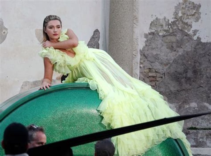 Florence Pugh is spotted having dinner at Pierluigi Restaurant in Rome, Italy, with her new boyfriend Charlie Gooch. 26 Mar 2023 Pictured: Florence Pugh; Charlie Gooch. Photo credit: AMOR ROMA / MEGA TheMegaAgency.com +1 888 505 6342 (Mega Agency TagID: MEGA961583_023.jpg) [Photo via Mega Agency]