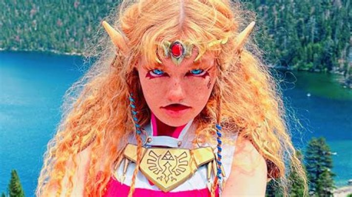 Freckled Zelda