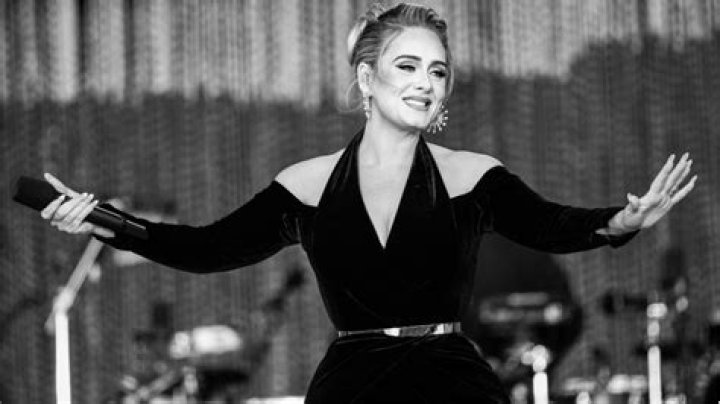 
“Go and get some fresh air” – Adele debunks rumors about missing the Grammys 