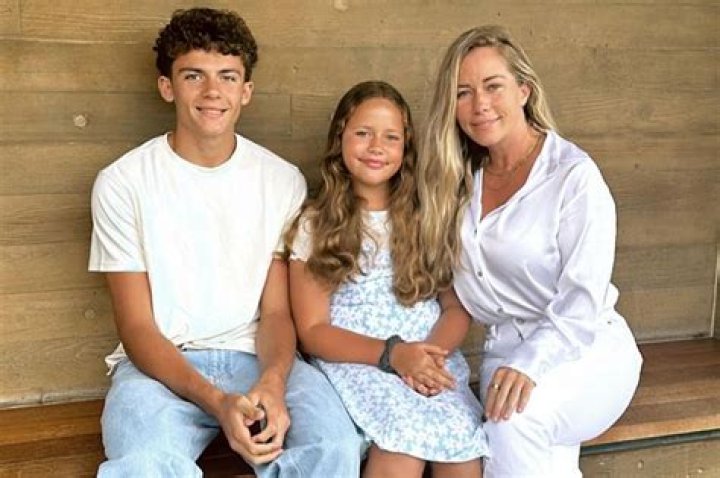 Kendra Wilkinson, Kids