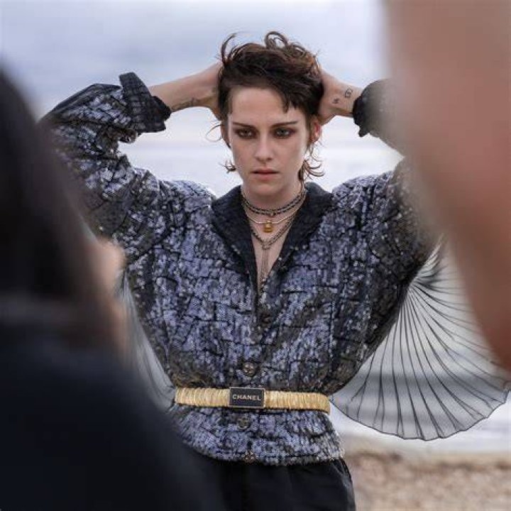 Kristen Stewart Chanel's Metiers d'art Collection photocall, Tokyo, Japan - 01 Jun 2023 Metiers d'art Collection