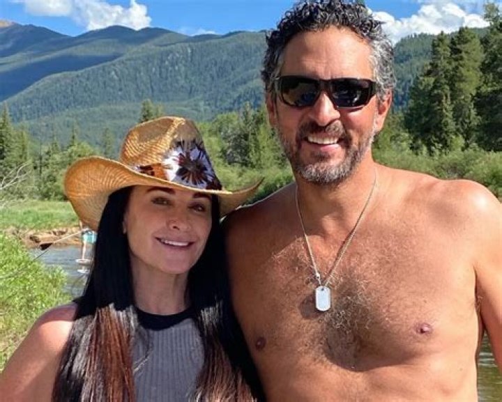 kyle richards and her husband