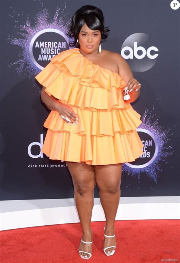 Lizzo at the 47th Annual American Music Awards