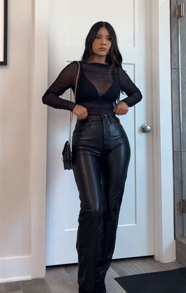 Olivia Culpo for Ebay