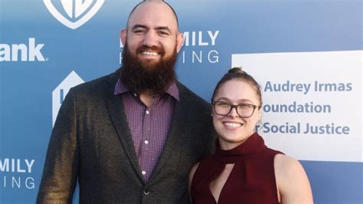 Ronda Rousey Travis Browne Getting Married