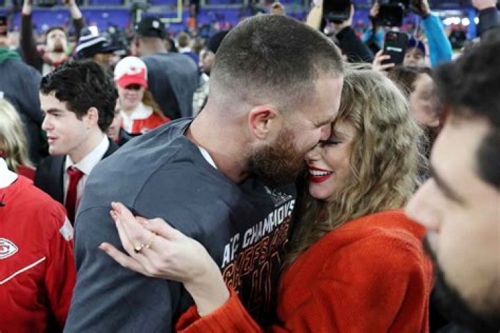 Travis Kelce, Jason Kelce. Twins Kansas City Chiefs tight end Travis Kelce, left, and Philadelphia Eagles center Jason Kelce (62) exchange jerseys following an NFL football game in Kansas City, Mo Eagles Chiefs Football, Kansas City, USA - 17 Sep 2017