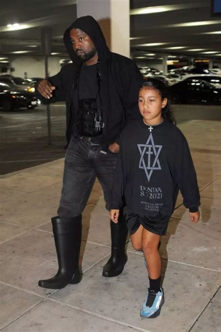 Ye is seen picking up daughter North from basketball practice on day of court decision & then head to the mall for some daddy daughter time together. Pictured: Ye,Kanye West,North West Ref: SPL5506635 291122 NON-EXCLUSIVE Picture by: SplashNews.com Splash News and Pictures USA: +1 310-525-5808 London: +44 (0)20 8126 1009 Berlin: +49 175 3764 166 World Rights